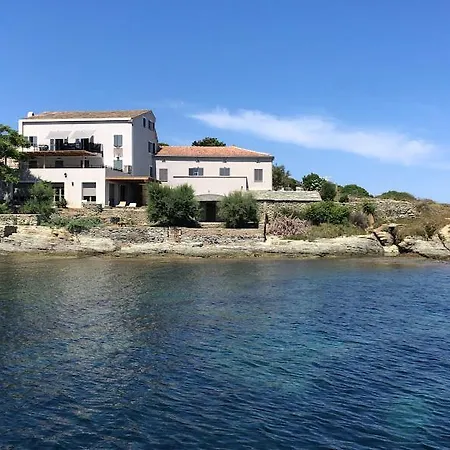 Villa Robinson & Crusoe Au Bord De L'eau Ersa